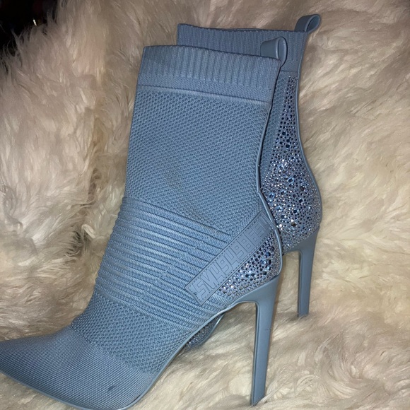 Steve Madden Maxwelle Ankle Boot Baby Blue NWOT - Picture 2 of 11